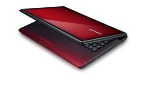 SAMSUNG NB R730-JA01CZ, 17.3" LED HD, intel T4400 3GB 320GB, W7HPremium , WLAN, webcam, červený
