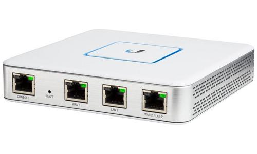 UBIQUITI UniFi USG, router s robustním firewallem pro Unifi AP infrastrukturu - AGEMcz