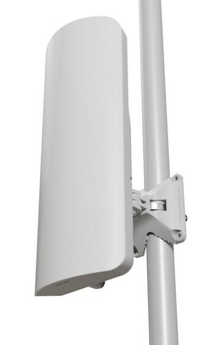 MIKROTIK L22UGS-5HaxD2HaxD-15S mANTBox ax 15s